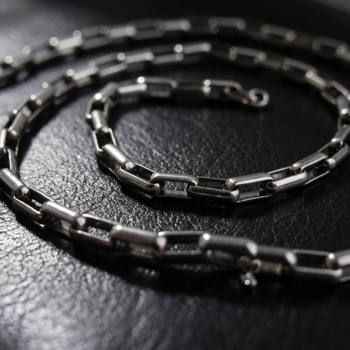 VLKRY - Pure Titanium Jewelry Brisk Halskette mit geometrischem Kettendesign aus poliertem, silbernem Titan