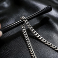 VLKRY - Pure Titanium Jewelry Classix Halskette aus mattem Titan mit glatten Gliedern auf schwarzem Lederhintergrund