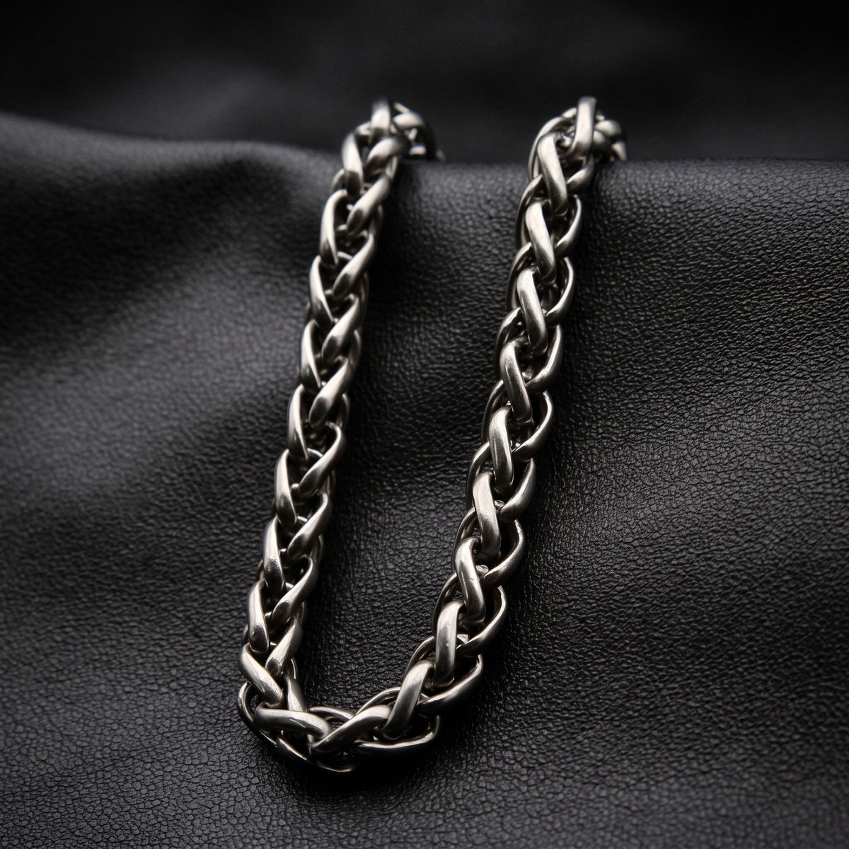 VLKRY - Pure Titanium Jewelry Dragon Bone Armband aus reinem Titan mit markantem, ineinander verschlungenem Kettendesign
