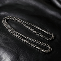 VLKRY - Pure Titanium Jewelry Dragon Bone Halskette aus reinem Titan mit markantem, ineinander verschlungenem Design