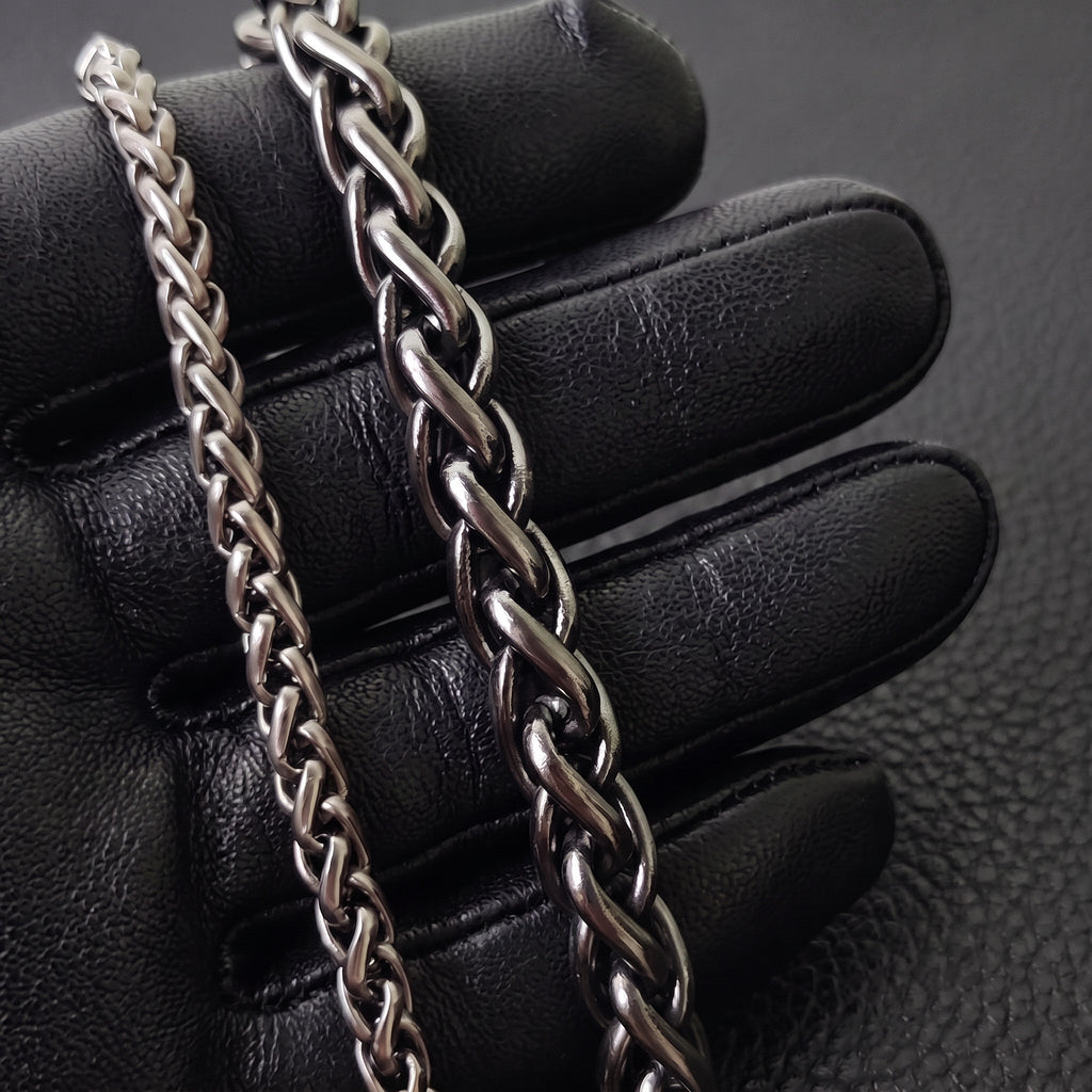 VLKRY - Pure Titanium Jewelry Dragon Bone Halskette mit markantem, ineinander verschlungenem Kettenglied-Design