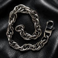 VLKRY - Pure Titanium Jewelry Twist Armband aus geflochtenem, 7mm breitem, silberfarbenem Titan auf schwarzem Leder.